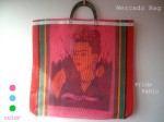 情熱の画家、Frida Kahlo（フリーダ・カーロ）がプリントされたカラフルメッシュバッグ