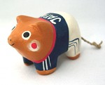 木彫りミニブタ（サッカージャパン）【アジア雑貨の輸入・卸・販売★アジアンスタイルマオ】