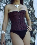 コルセットV1107U Windsor wine Over Bust Corset でシックな貴女を演出！