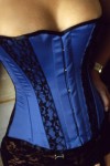 コルセットV1126-RoyalBlueSatin with LacePanels　華やかなロイヤルブールに黒レースのOverBust corset