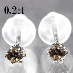 天然ダイヤモンドピアス　0.2ｃｔ　LB1クラス