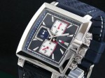 四角いフェイスがとてもカジュアル　TOMMY HILFIGER 腕時計